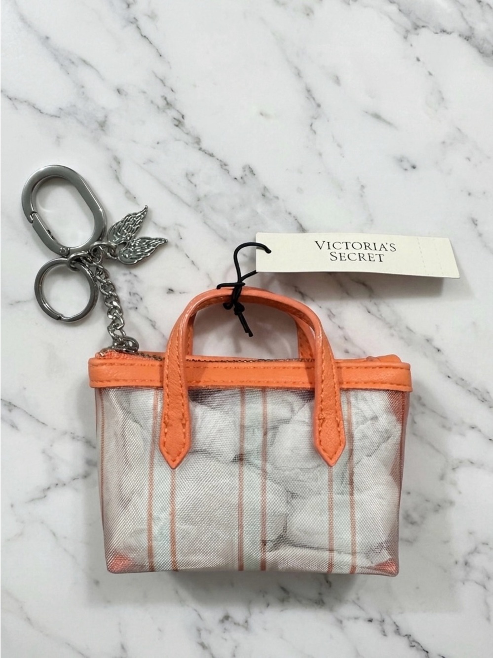 VICTORIA'S SECRET
Micro Tote Bag Charm